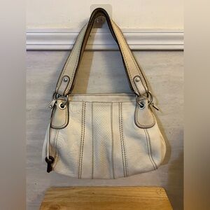 Vintage Fossil Off-White
Tooled Key Embossed Genuine Leather Hobo Shoulder Bag.